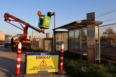 Duraklara Güneş Enerjili Aydınlatma Çözümü