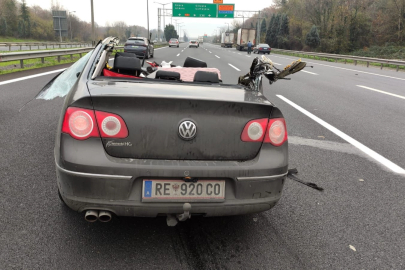 Otoyolda otomobil çekiciye çarptı; 1 ölü, 1 yaralı