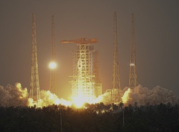 Çin, 17’nci grup alçak Dünya yörüngesi uydularını uzaya gönderdi