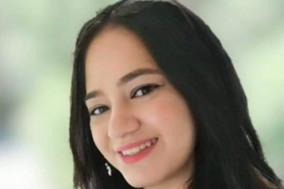 Senarist Betül Fırat'tan çifte müjde: 'Pinhani Öyküler' ve 'Ruhun Ezgisi' okurla buluştu