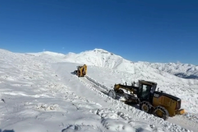 Batman'da eğitime 'kar' engeli; 346 yerleşim yeri yolu kapalı