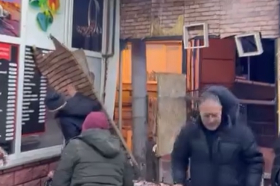 Bursa'da Lodos Kabusu Sürüyor: Kahvehanenin Duvarı Yıkıldı