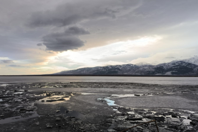 Yıllar Sonra Bir İlk: Türkiye’nin Önemli Göllerinden Biri Tamamen Dondu