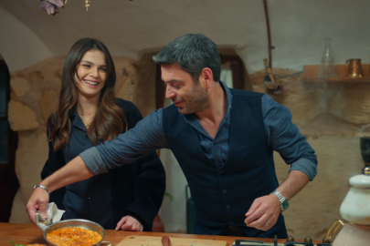 Menemen Soğanlı Mı Olur Soğansız Mı? Uzak Şehir'de Aşkın Tarifi Yapılıyor