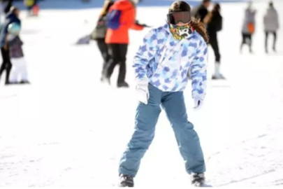 Uludağ’da Kayak Keyfinin 2026 Tarifesi Belli Oldu: "Sıfırdan Başlayanlar İçin 2 Saat Yeterli"