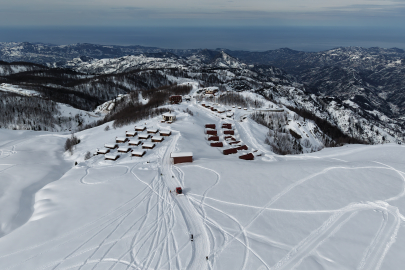 Sporcular Rize Güneysu'dan Seslendi: "Kayağı Alıp Tepeye Tırmanmaktan Yorulduk"