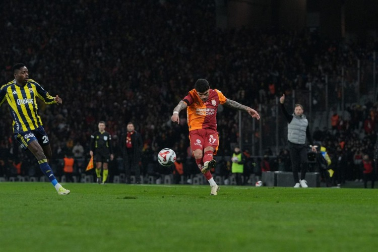 Galatasaray - Fenerbahçe Süper kupa finalinin kazananı Fenerbahçe oldu- 0-2