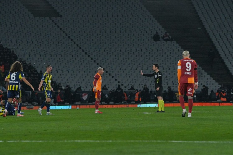 Galatasaray - Fenerbahçe Süper kupa finalinin kazananı Fenerbahçe oldu- 0-2