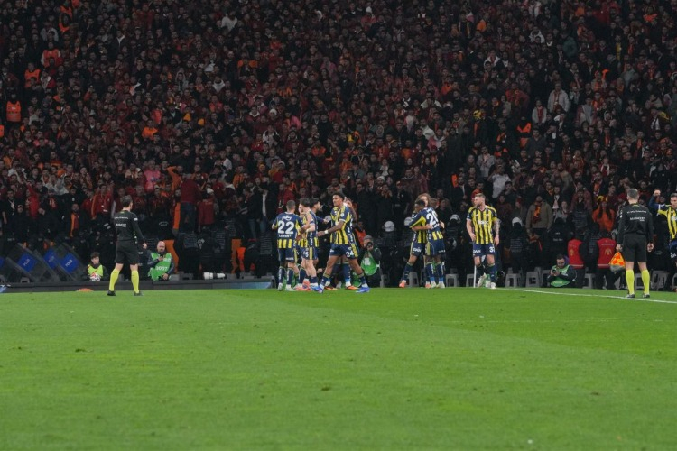 Galatasaray - Fenerbahçe Süper kupa finalinin kazananı Fenerbahçe oldu- 0-2