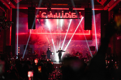 Sibel Can Cahide Palazzo’da Unutulmaz Bir Geceye İmza Attı