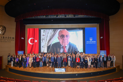 Bilim, Teknoloji ve Empatiyle Yeni Nesil Doktorlar Sahneye Çıkıyor!