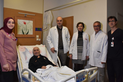 İstasyondaki 'Gizli Kahraman' ve Şok Cihazı Kaderini Değiştirdi