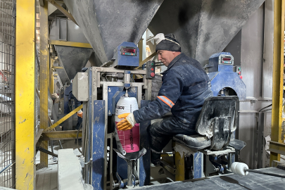 "İş Var, Çalışan Yok" Krizi: Fabrikalar Hindistan'dan İşçi Getiriyor!