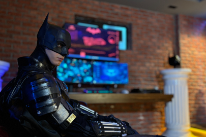 Evi Yarasa Mağarası, Arabası Batmobil: Başkent'in Süper Kahramanı