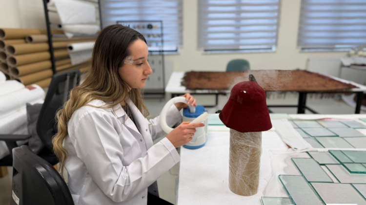 Tarihi eserlere 'hayat veriyorlar'