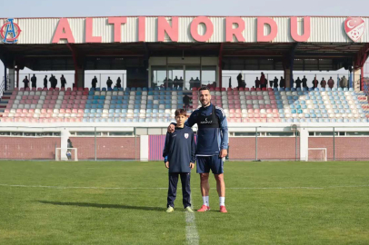 Aynı Arma, Aynı Hayal: Baba-Oğul Altınordu’da Buluştu