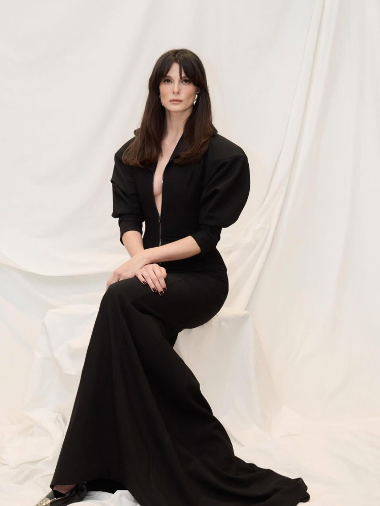 Eşref Rüya’nın ‘Çido’su Riyad’ı Salladı: Büşra Develi Asaletiyle Büyüledi