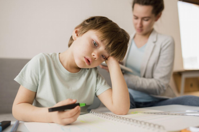 "Zeki Ama Çalışmıyor" Efsanesi Çöküyor: Asıl Sorun DEHB Olabilir