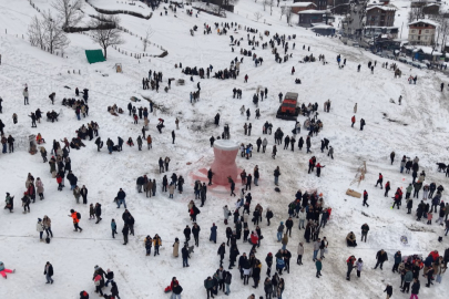 Rize Ayder’de Kar, Eğlence ve Çay Aynı Karede Buluştu