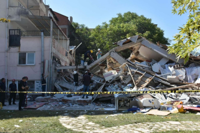 Sındırgı’da Gece Yarısı Panik: 5.1 ile Sallandı, Uzman İsimden 'Rahatlatıcı' Haber Geldi
