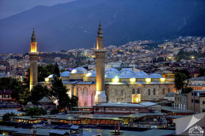 Bursa Ulu Cami’nin 600 Yıllık Hikâyesi: Osmanlı’nın Sessiz Tanığı