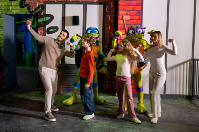 Karne Hediyesinin En Renkli Adresi: Ekranda İzledikleri Dünyanın İçine Girecekler