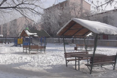 Kars Buz Kesti: Eksi 20 Derecede Hayat Durdu, Çığ Uyarısı Geldi!