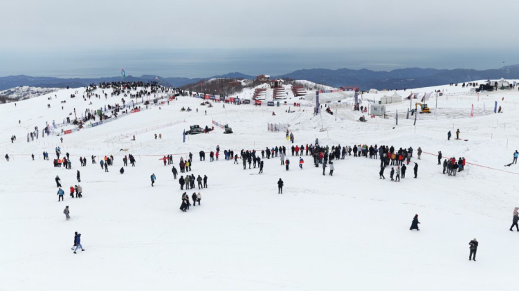Dünyanın Gözü Handüzü Yaylası'nda: 8 Ülkeden 28 Yıldız Sporcu Rize'de Kapışıyor