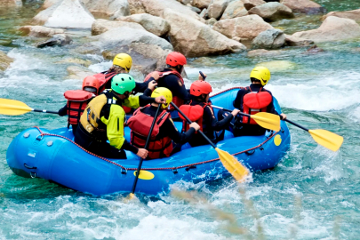 Adrenalin Arayanlar Buraya: Türkiye’nin En Heyecanlı Rafting Rotaları