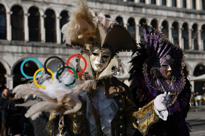 Venedik rüyası gerçek oldu: San Marco Meydanı'nda renkli açılış