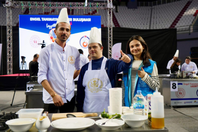Antalya'da kalpleri ısıtan etkinlik: Özel çocuklar şef önlüğünü giydi