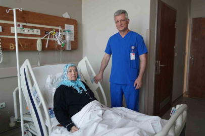 Kilo Sandılar, Dev Tümör Çıktı: Karnında 10.5 Kilo ile Yaşıyormuş!