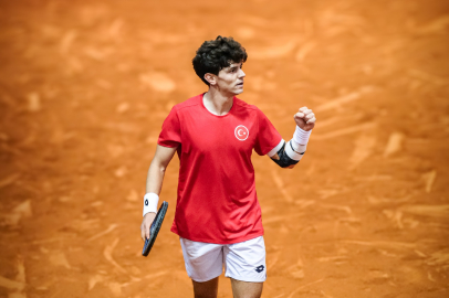 Davis Cup’ta Ay-Yıldızlı Başlangıç: Türkiye Velenje’de Avantajı Kaptı