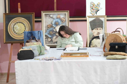 Muş'tan Tarkan'a Çağrı: "Atatürk Tablosunu Ona Hediye Etmek İstiyorum"