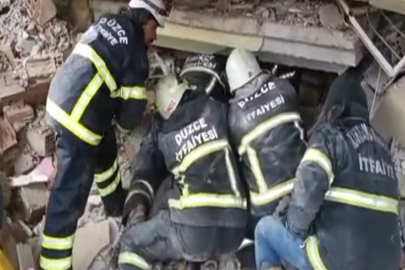 "BİZ DE İNSANIZ!" Düzce ekipleri o geceyi anlattı: Uyku yok, çaresizlik çok...