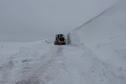 Kamçatka değil Erzurum'un ilçesi... Kar 5 metre...