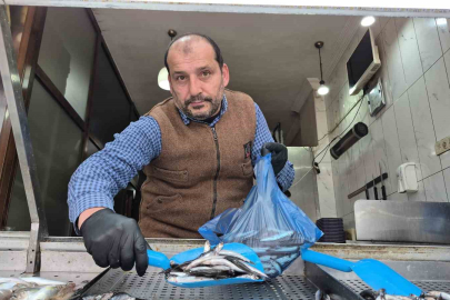 "Hamsiye doyduk" diyenler buraya! İşte tezgahlardaki güncel fiyat listesi