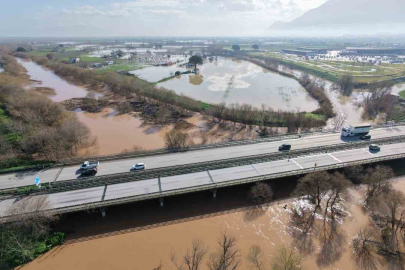 Bir Adımla Geçiliyordu, Taştı: Gediz Yeniden Hayat Verdi