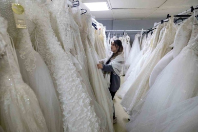 İzmir'de Evlenecek Çiftlere Müjde: Ücretsiz Gelinlik Dönemi