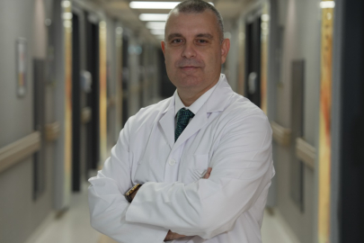 Karanlıkta telefon kullananlar dikkat: Miyopi hızla artıyor