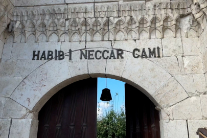 Taşları tek tek sayıldı: Habib-i Neccar Camii yeniden ibadete açıldı