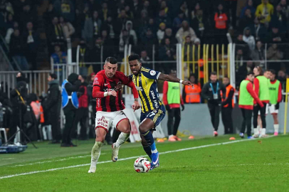 İstanbul’da Fenerbahçe, Gençlerbirliği’ni 3-1 Mağlup Etti