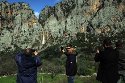 Muğla’nın Gizli Cenneti Uyandı: 104 Metrelik Şelale Sadece Kışın Akıyor