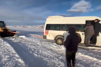 Öğrenciler güvenli şekilde köye ulaştırıldı