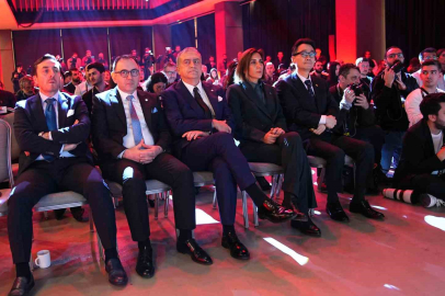 Beşiktaş’tan 7 İmzalı Gövde Gösterisi