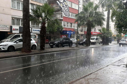 İzmir Dikkat! Saat 22.00’de Başlıyor: Metrekareye 75 Kilogram Yağış Düşecek