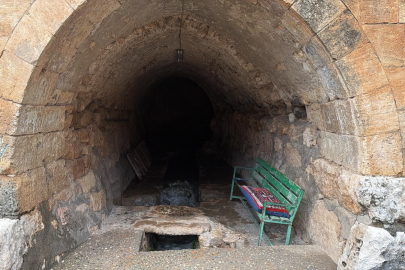 380 Yıllık Cami Altındaki Kaynak Yeniden Aktı