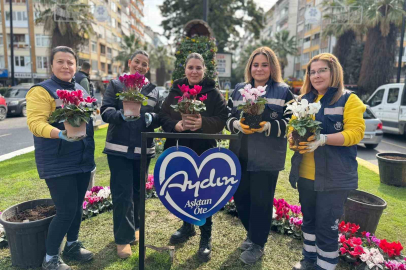 Aydın Sevgililer Günü’nde Renklendi: “Aşktan Öte” Teması İlgi Gördü