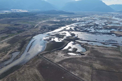 Kuraklık Bitti mi? İzmir’de 2025’in Toplam Yağışı 1,5 Ayda Aşıldı