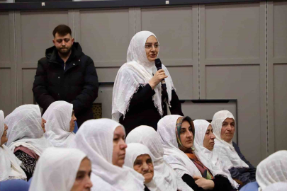 Klavye Delikanlılarına "Yöresel" Cevap: Eflanili Kadınlar Zeynep Güneş İçin Tek Yürek